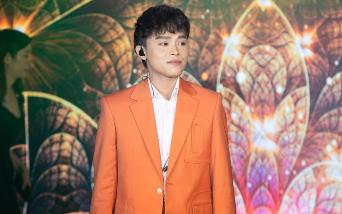 Khán giả 'phá kịch bản' đêm nhạc, Hồ Văn Cường xử lý ra sao? Ảnh 2