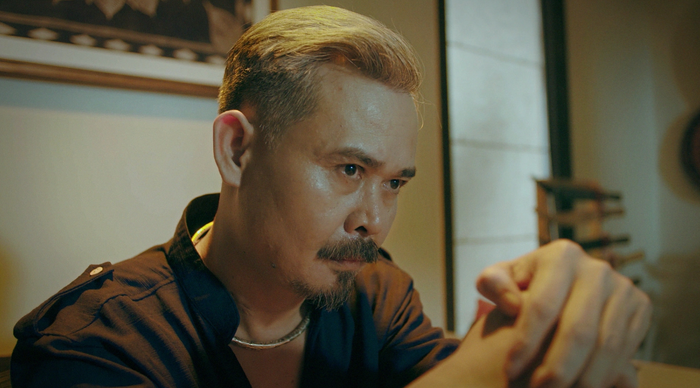 Ông trùm Quân 'già' trong Độc đạo được đảm nhận bởi nam diễn viên Vĩnh Xương. 