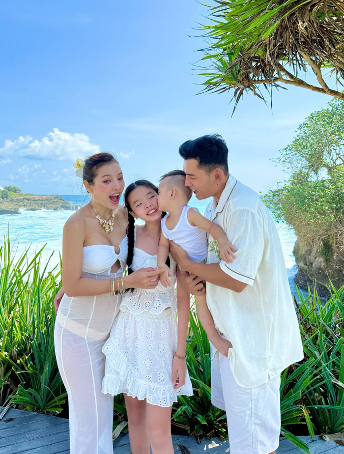 Showbiz 24h: Phương Trinh Jolie tràn đầy năng lượng khi mang thai lần ba. Ảnh: FBNV