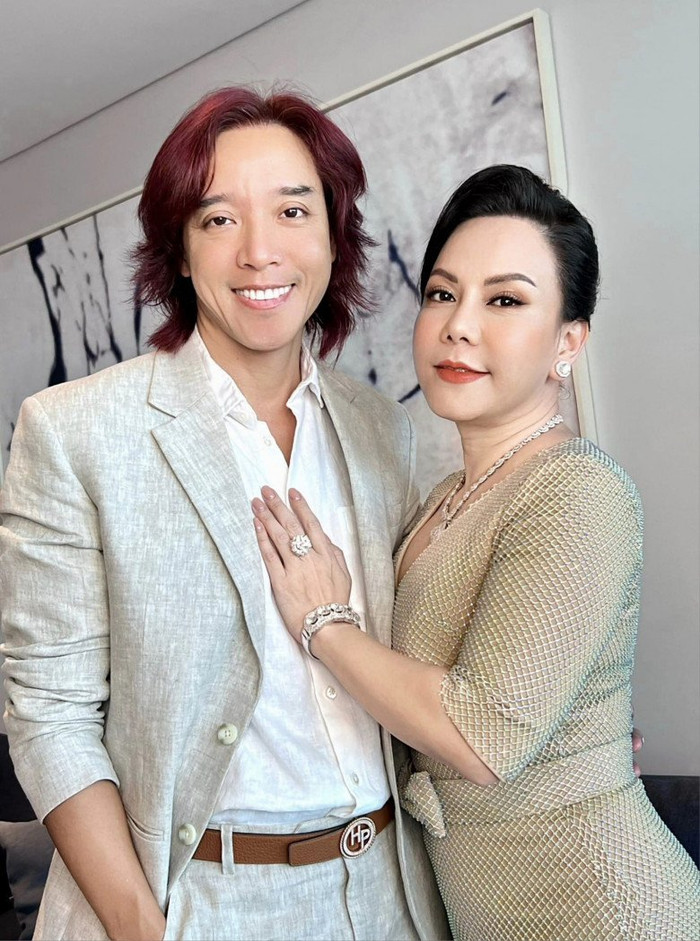 Vợ chồng Việt Hương có 18 năm mặn nồng bên nhau.