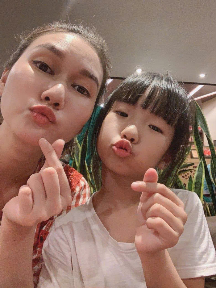 Hương Giang hiếm hoi chia sẻ hình ảnh nhóc tỳ.