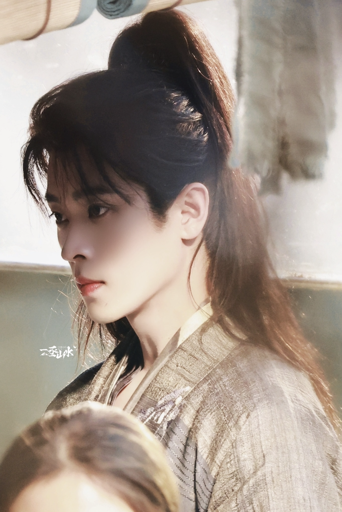 Một tạo hình khác của Thừa Lỗi trong Dữ Tấn Trường An cũng từng khiến cộng đồng mạng phát sốt.