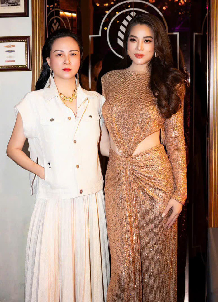 Showbiz 24h: Trương Ngọc Ánh và Phượng Chanel vẫn duy trì mối quan hệ tốt đẹp. Ảnh: Sưu tầm