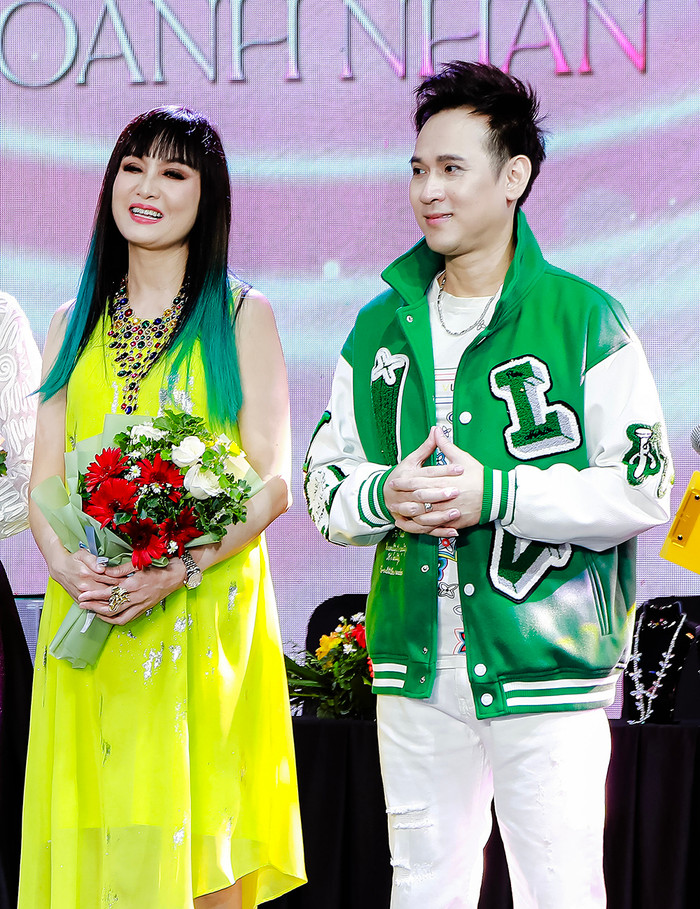 Hiền Mai thường xuyên nhận lời ngồi ghế nắng các cuộc thi sắc đẹp.