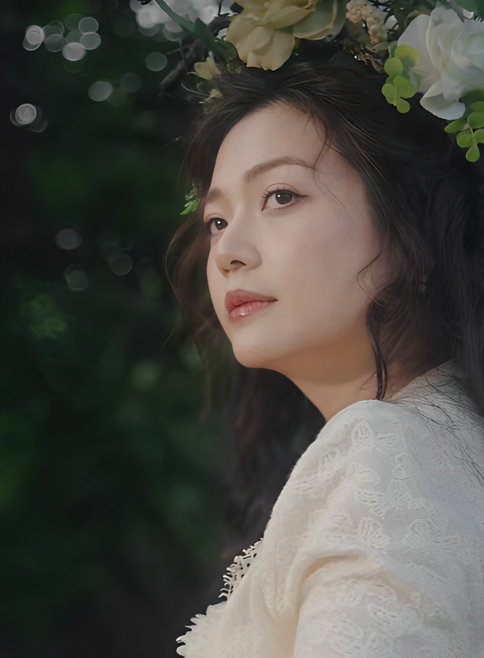 Kiều Anh xinh đẹp tựa nàng tiên rừng trong bộ ảnh mới nhất. 