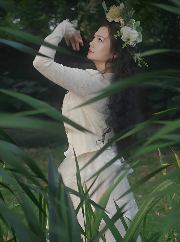 Thể hiện tài năng múa sở trường, Kiều Anh khoe trọn vóc dáng thon gọn, thanh thoát ở tuổi U50. 