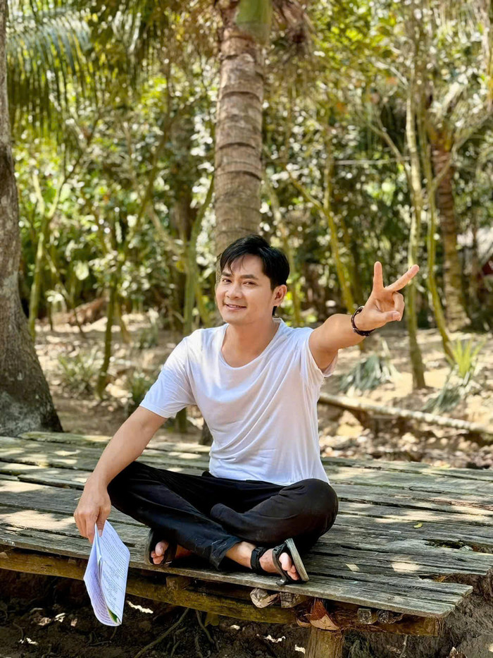 Minh Luân miệt mài phát triển sự nghiệp.