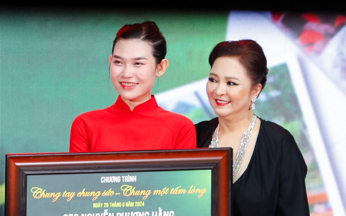 Mặt trận Tổ quốc Việt Nam đã nhận 20 tỷ đồng của bà Nguyễn Phương Hằng ủng hộ Ảnh 2