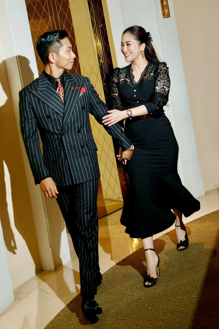 Phan Hiển dẫn Khánh Thi đi xem 'món đồ bạc tỷ' và cái kết cảm lạnh Ảnh 1