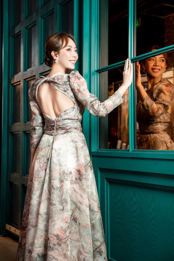 Khán giả chờ đợi màn lột xác của cô trong vai người phụ nữ giàu có, quyền lực ở Cô Dâu Hào Môn.