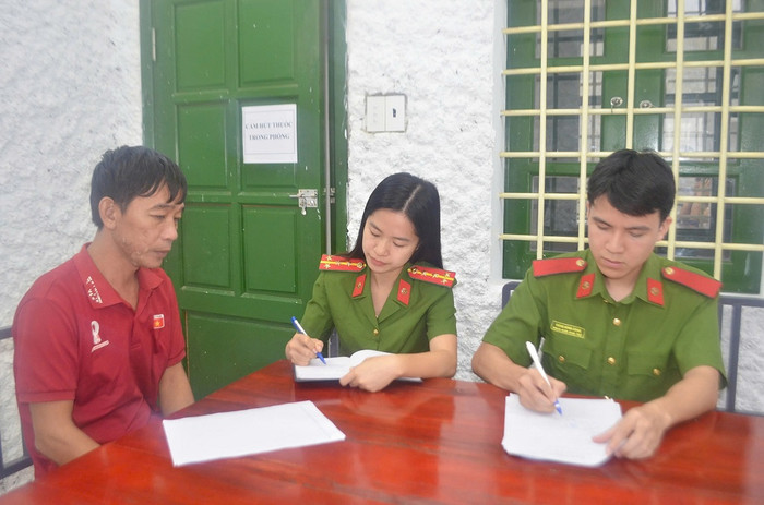 Đối tượng Nguyễn Văn Cậy tại Cơ quan Công an. Ảnh: Công an tỉnh Nghệ An