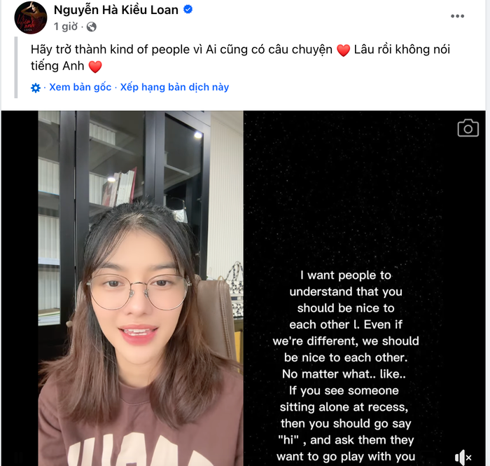 Cô nàng xuất hiện trong đoạn clip đăng tải tối 3/10.