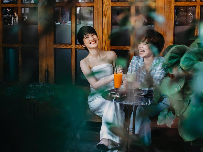 NSND Ngọc Huyền và con gái.