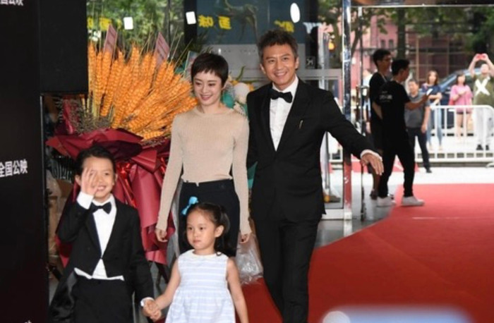 Gia đình Tôn Lệ - Đặng Siêu.