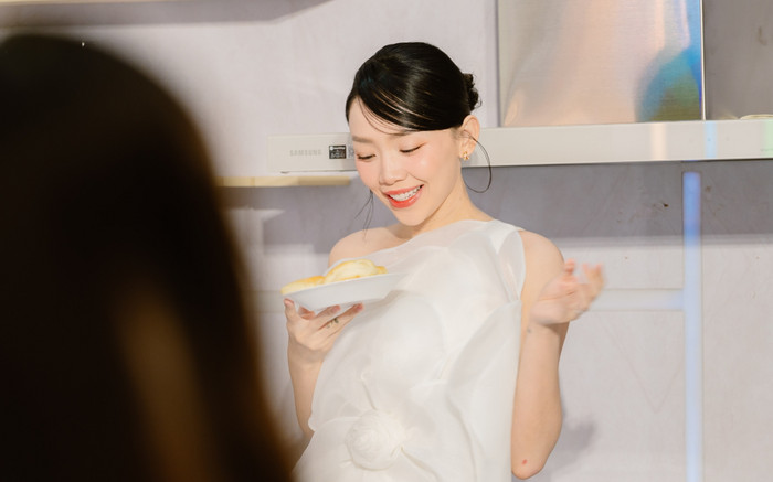 Tóc Tiên gây sốt với sắc vóc xinh đẹp bên cạnh 'con cưng' của mình Ảnh 2