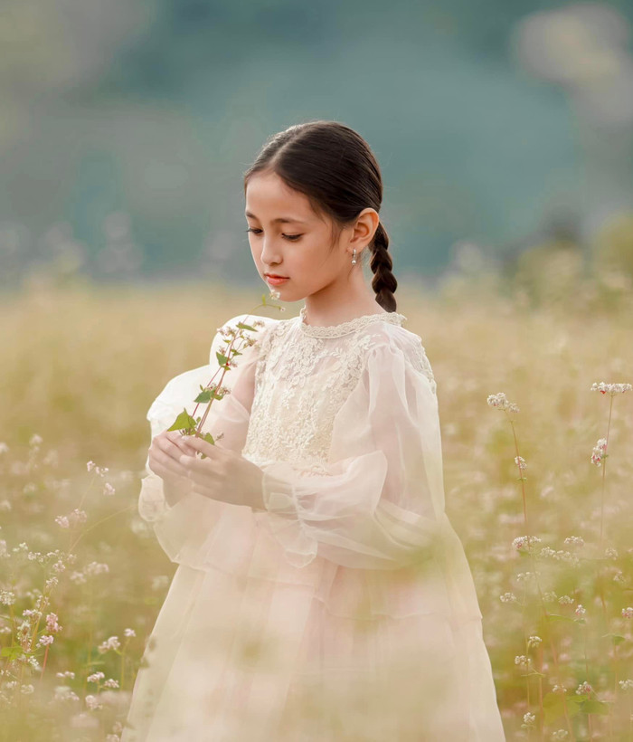 Con gái 9 tuổi của Hoa hậu Hà Kiều Anh xinh như thiên thần Ảnh 4