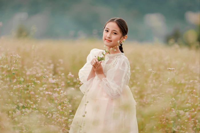 Con gái 9 tuổi của Hoa hậu Hà Kiều Anh xinh như thiên thần Ảnh 2