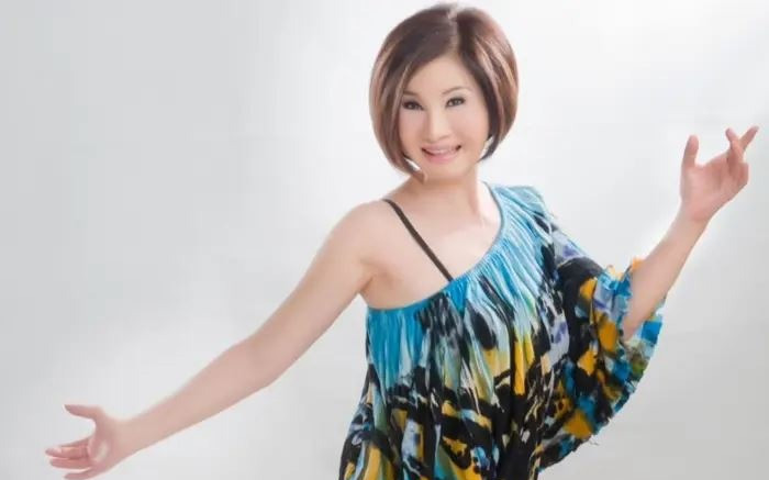 Công khai cặp kè với đàn ông có vợ suốt 17 năm, nữ diễn viên nhận bão phẫn nộ Ảnh 2