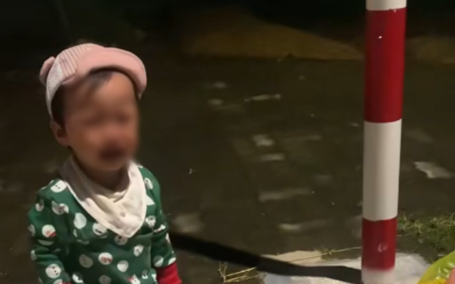 Vụ bé gái 1 tuổi bị bỏ rơi giữa đêm lạnh kèm theo thư xin lỗi: Nghi mẹ đã 2 lần bỏ con Ảnh 2