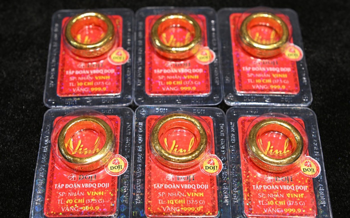 Lần đầu tiên trong lịch sử: Vàng nhẫn cao vượt mặt vàng miếng Ảnh 2