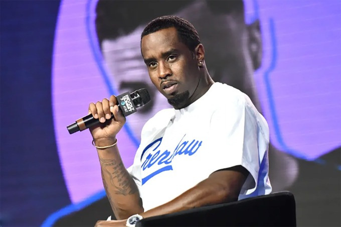 Diddy bị cáo buộc tổ chức tiệc thác loạn, mại dâm, âm mưu tống tiền, buôn bán tình dục.