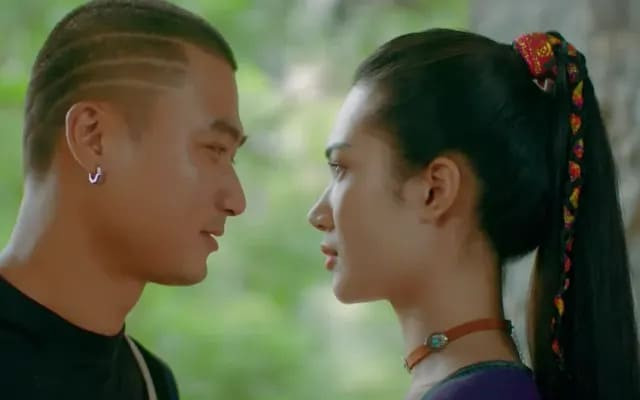 Diễn xuất của Thanh Huế trong Độc đạo được khán giả đánh giá cao. 