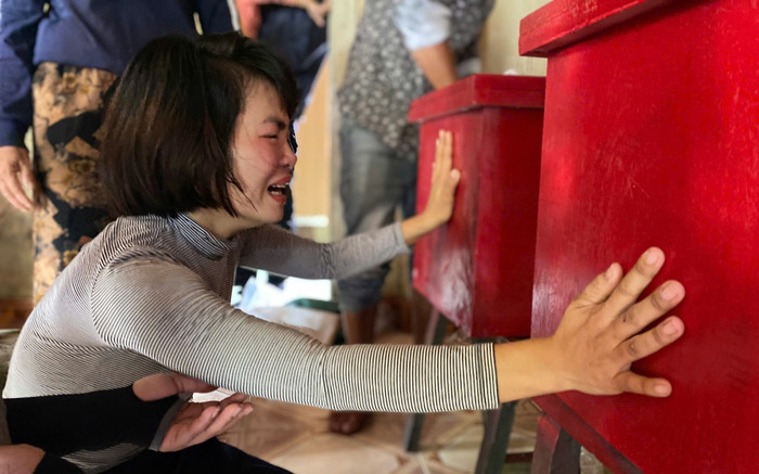 Vụ cặp song sinh đuối nước trước sân nhà: Mới được gặp bố 1 lần đã ra đi mãi mãi Ảnh 2