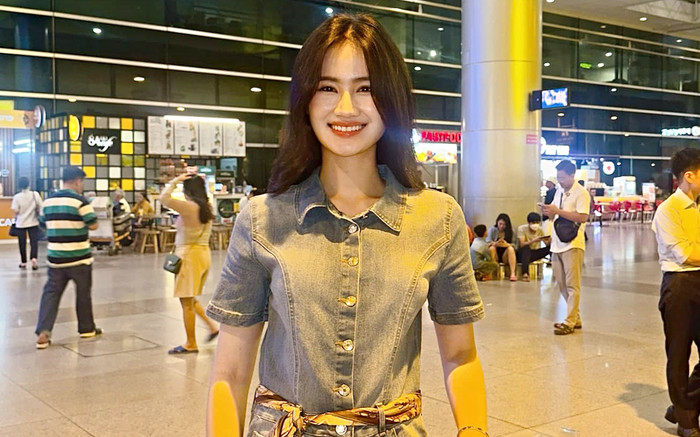 Gu thời trang sân bay tôn dáng của Hoa hậu Ý Nhi Ảnh 2