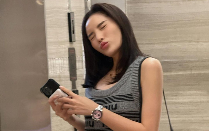 Hoa hậu Kỳ Duyên dát hàng hiệu gần 300 triệu đồng nhưng bị 'dìm' dáng Ảnh 2