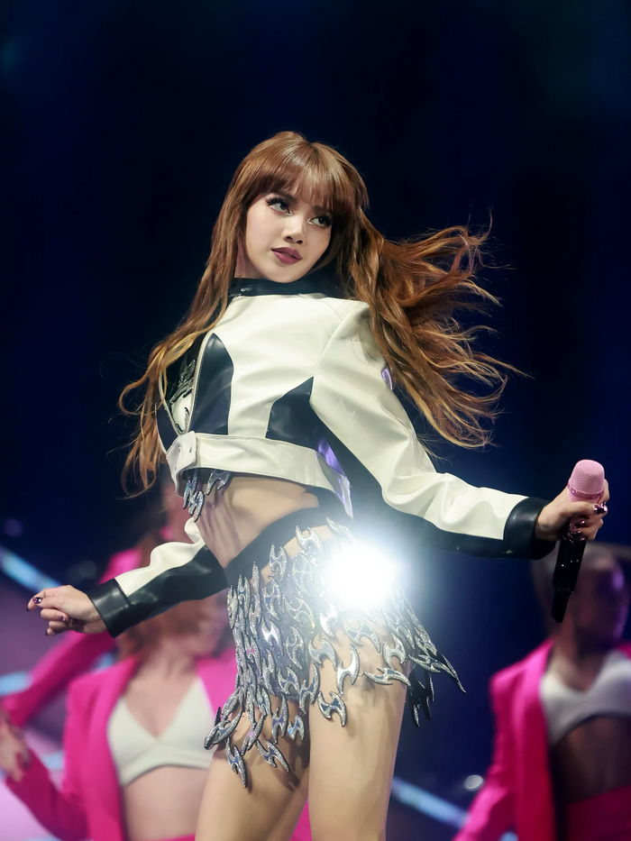 Lisa sẽ biểu diễn tại Coachella 2025? Ảnh 3