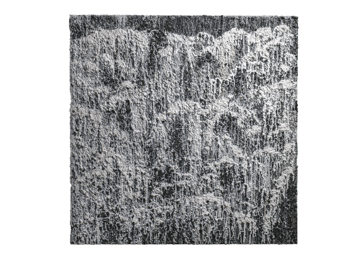 Dòng chảy được khắc hoạ tỉ mỉ từng chi tiết.