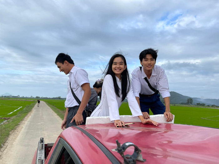 Ở phim mới của đạo diễn Trịnh Đình Lê Minh, sao nữ sinh năm 1999 có màn hợp tác cùng Avin Lu, Đỗ Nhật Hoàng, Rima Thanh Vy… 