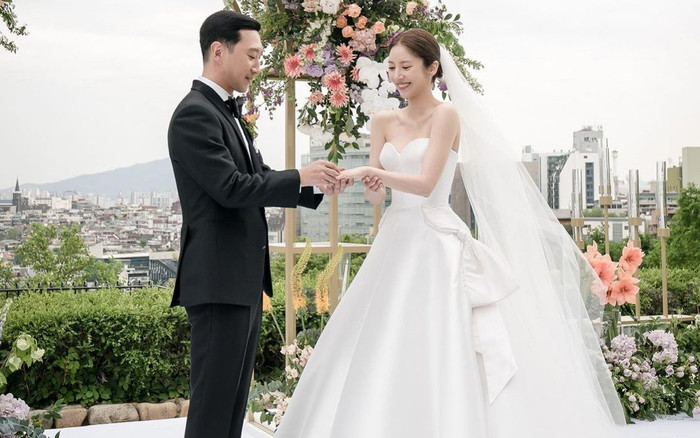 Nữ ca sĩ nổi tiếng thông báo có thai: 'Chồng tôi mừng phát khóc' Ảnh 2