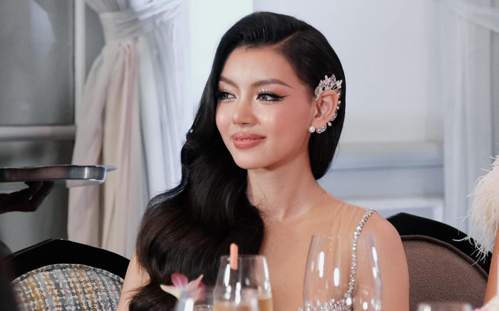 Thiếu nữ 'áp đảo' Quế Anh trên bàn tiệc của Mr. Nawat Ảnh 2