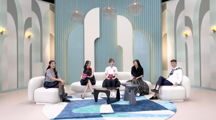 Dàn ban bình luận thích couple Minuk - Khánh Linh.