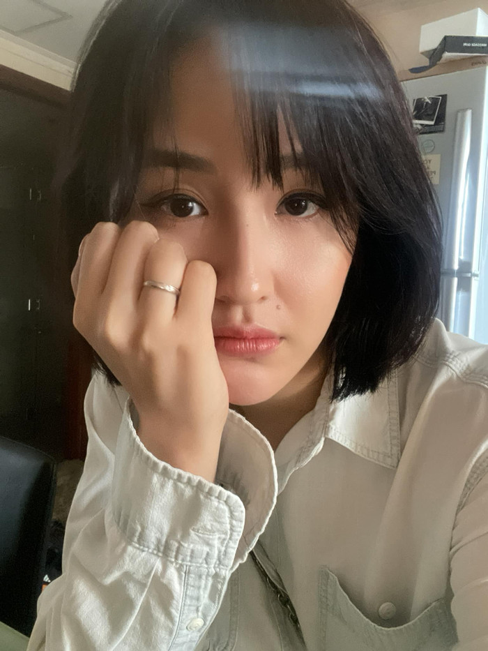 Mai Phương Thúy gây chú ý với hình ảnh đeo nhẫn ở ngón áp út.