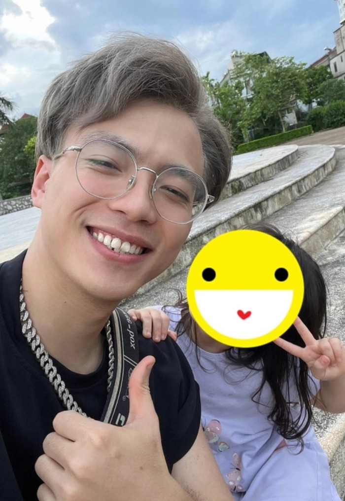 Một người nổi tiếng tố vợ cũ giữ hết tài sản để bố mẹ sống cảnh nghèo khó nhà không có toilet Ảnh 4