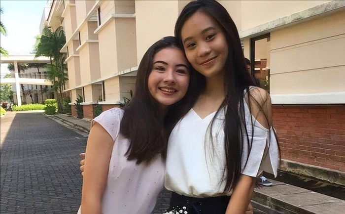 Trong khi đó, 2 con gái của Hoàng Thu Yến phải sống thiếu thốn từ nhỏ.