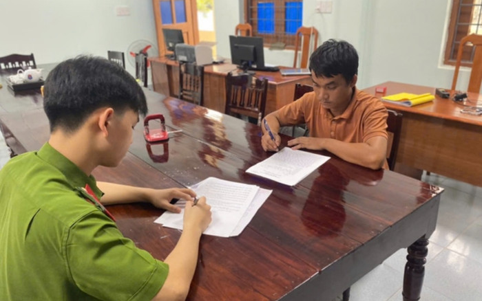 Tóm gọn thanh niên ban ngày trộm cắp, đêm về ngủ gầm cầu Ảnh 2