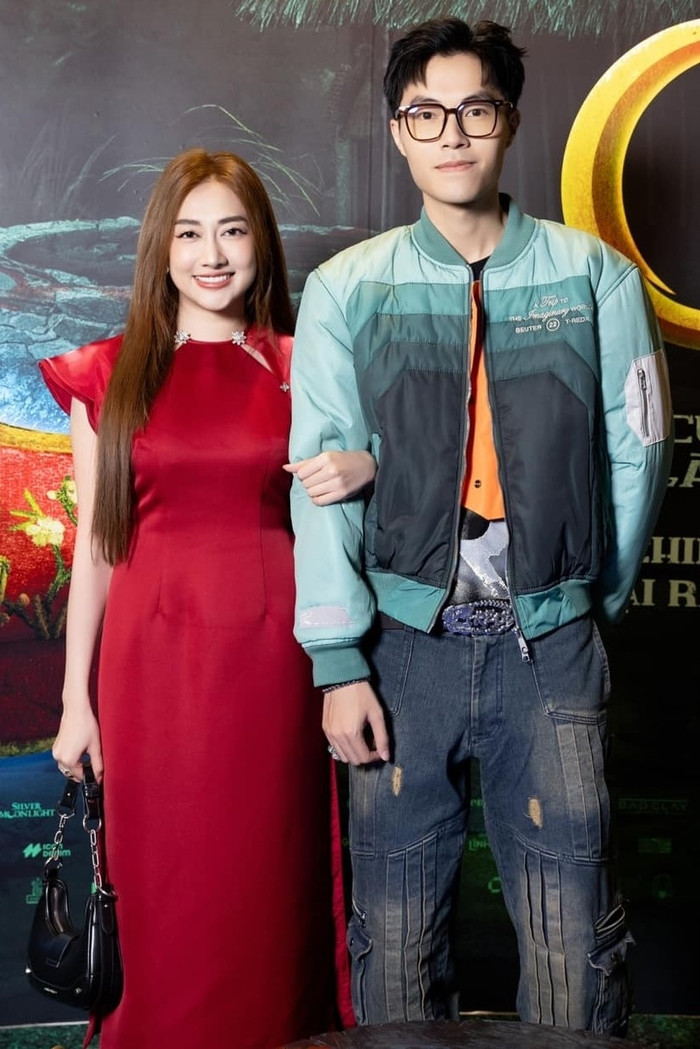 Chuyện tình cảm vợ chồng Phương Lan - Phan Đạt đang gặp trục trặc.