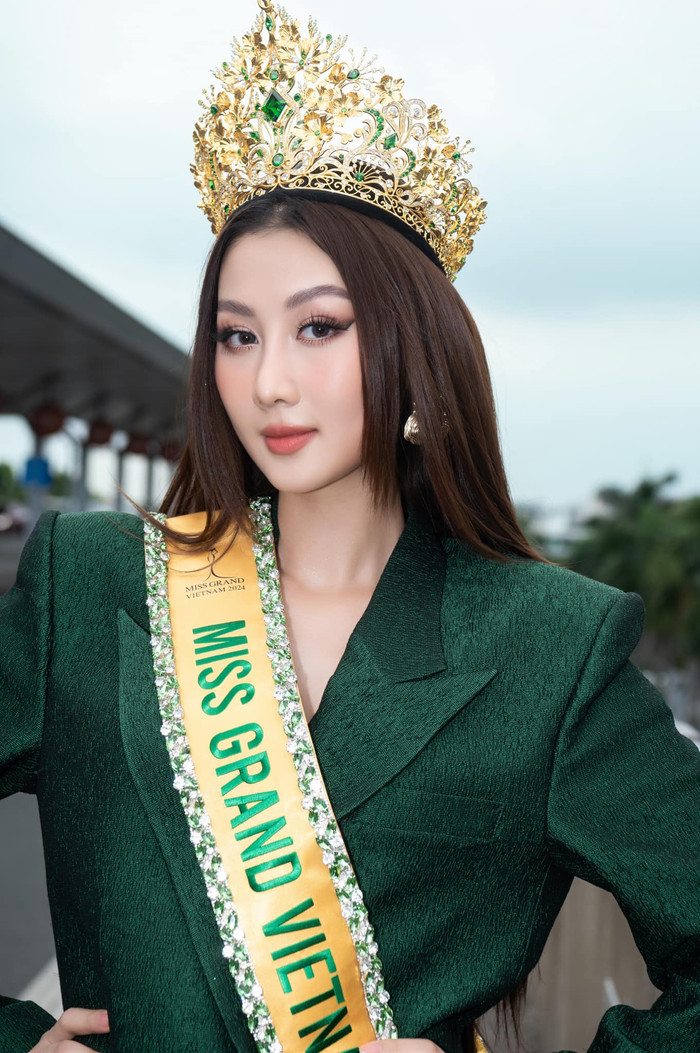 Hoa hậu Quế Anh khiến fan BLACKPINK ngán ngẩm Ảnh 6