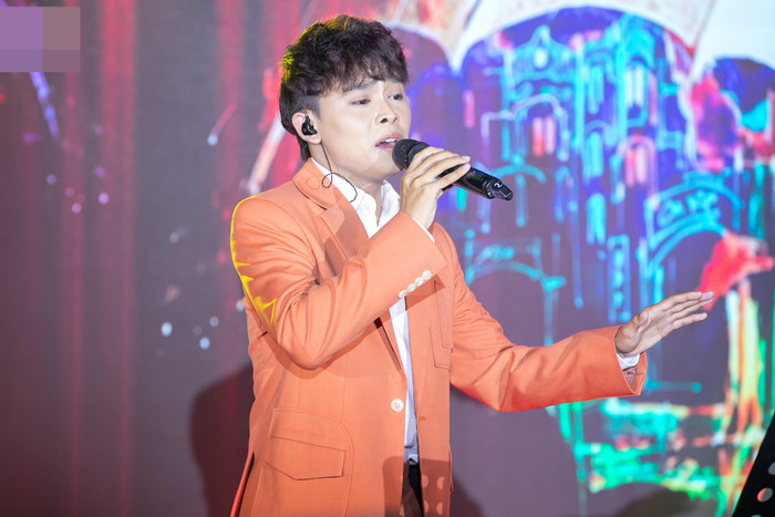 Hồ Văn Cường cover ca khúc nhạc Hoa lời Việt, có đủ sức 'nịnh tai' người nghe? Ảnh 2