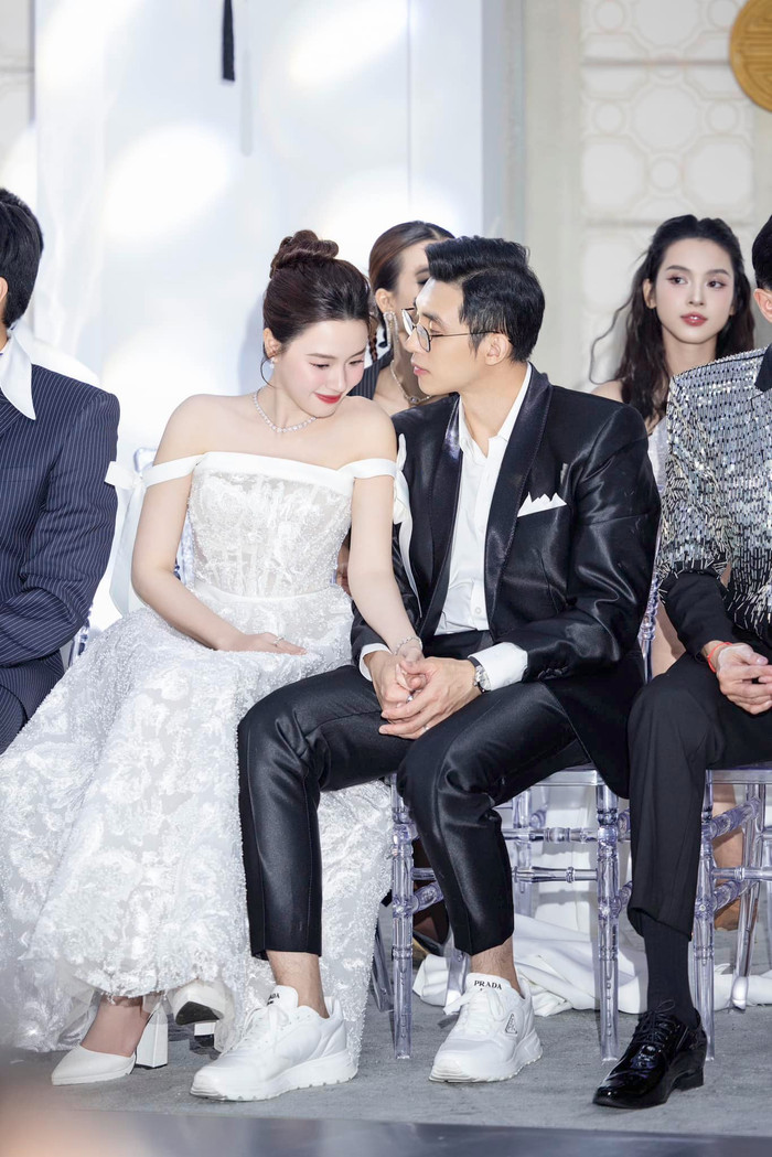 Midu có dẫn chồng đi tham gia một số sự kiện của giới showbiz. Ảnh: FBNV