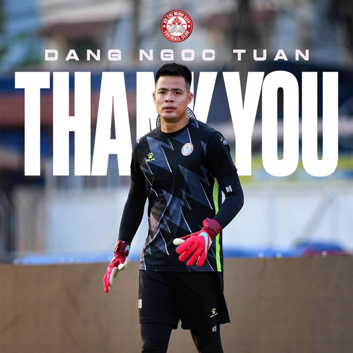 Phần lớn lứa người hùng U23 châu Á 2018 đều đổi đời sau giải đấu, riêng thủ môn Đặng Ngọc Tuấn phải chịu cảnh khó khăn liên tục bủa vây. Ảnh: CLB TPHCM