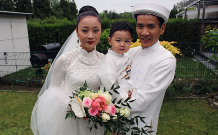 Nữ diễn viên và chồng đã có nhiều năm chung sống. Dù không hoạt động nghệ thuật, nhưng chồng luôn ủng hộ NSƯT Mỹ Duyên phát triển đam mê. 