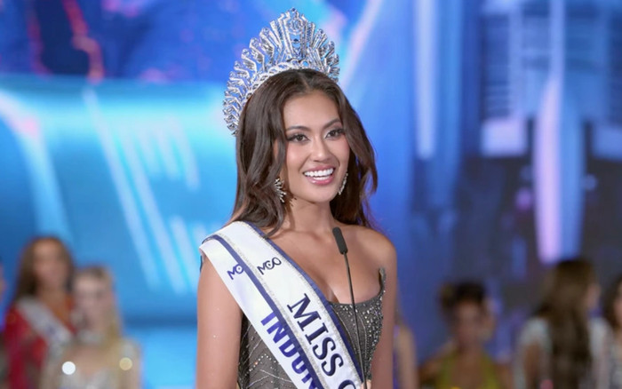 Ngỡ ngàng Miss Cosmo 2024 sành sỏi tiếng Việt chỉ sau 2 ngày đăng quang Ảnh 2