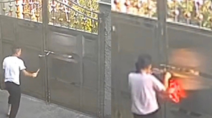 Hành động chốt cửa của bà cụ khiến người cha phẫn nộ.