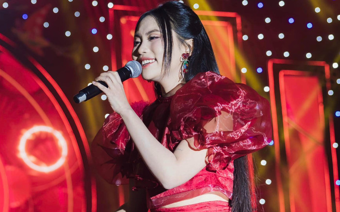 Phương Mỹ Chi lần đầu hát chay ca khúc mới, có hay như thu âm? Ảnh 2