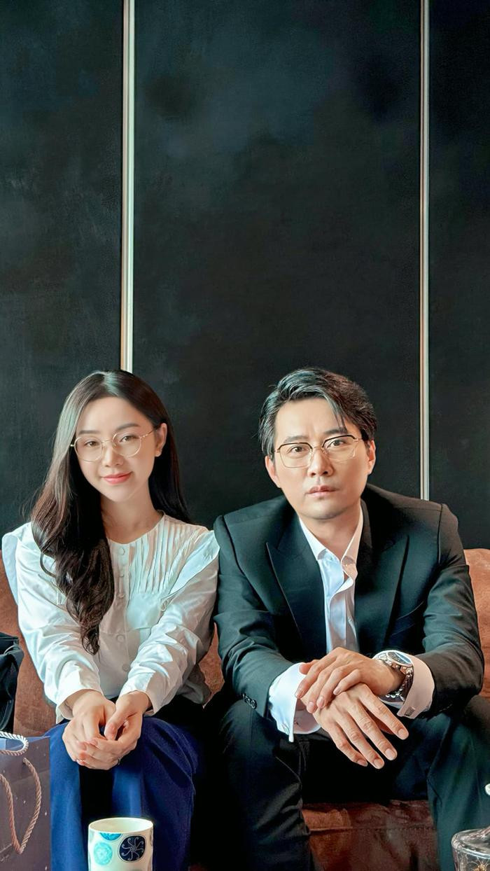 Sếp Giang và cô giáo Nguyệt ở Chúng Ta Của 8 Năm Sau