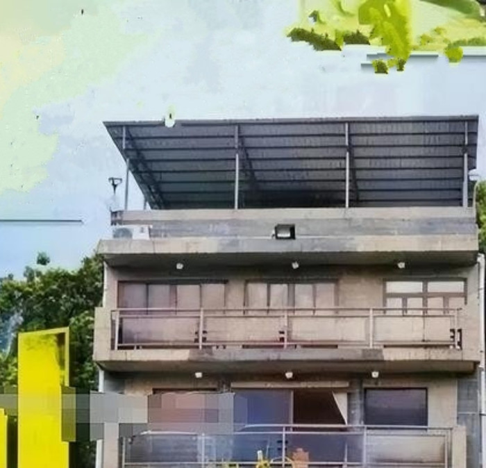 Hình ảnh ngôi nhà giản dị trên núi của vợ chồng Chu Ân.